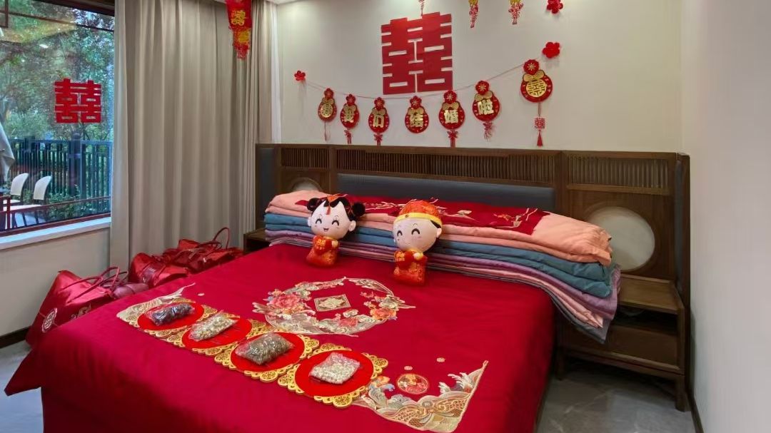 Let's take a look at Chinese wedding fur